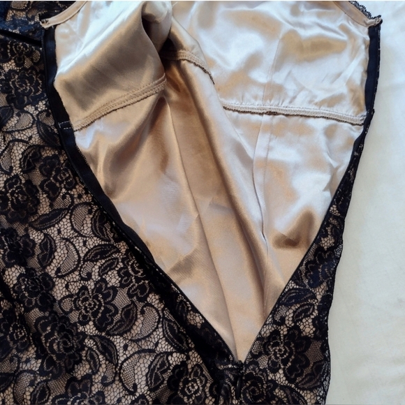 Ann Taylor LOFT Black Lace Overlay Dress - Size 6 - Elegant & Chic - Picture 4 of 12